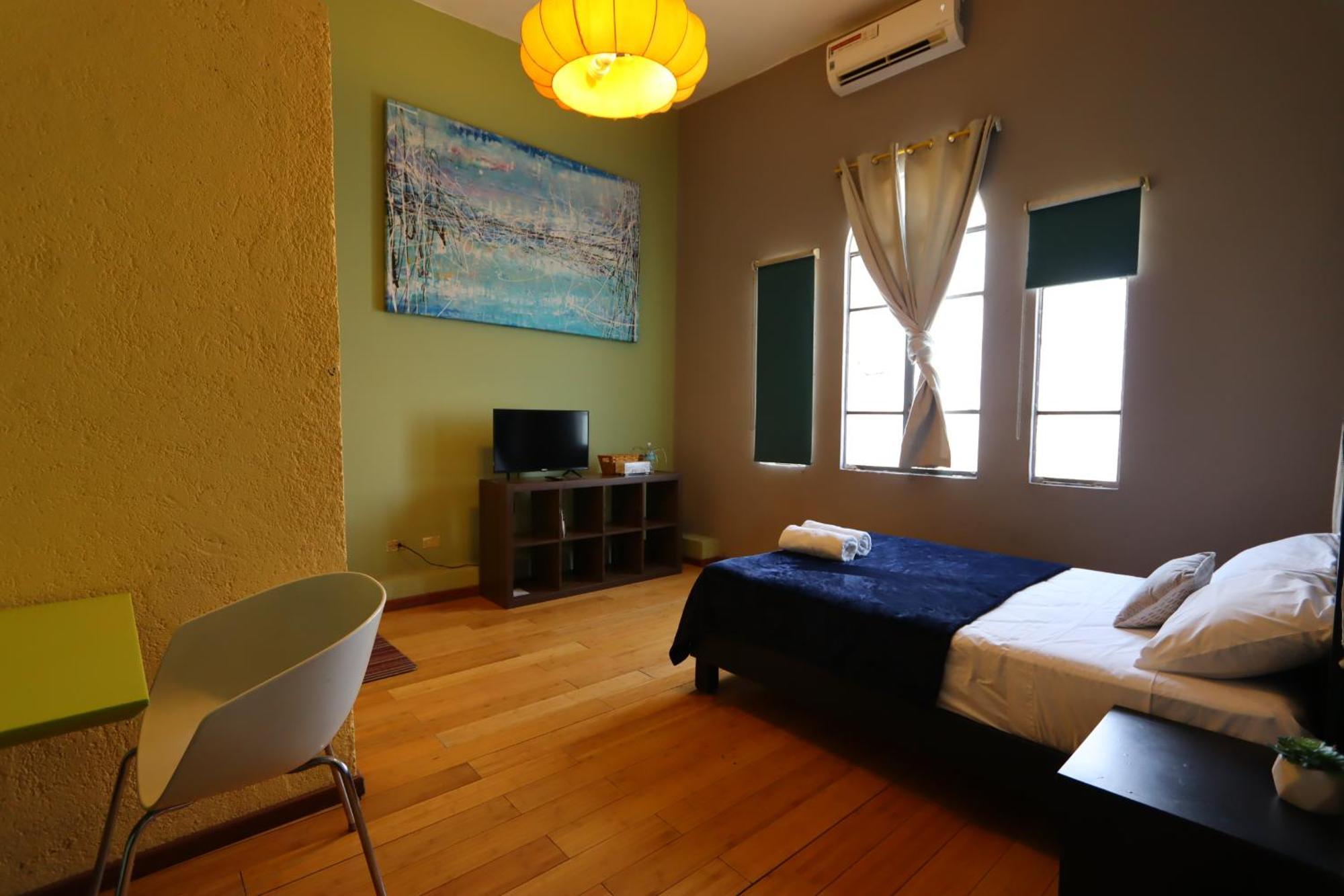 Barrio Antiguo Hotel *